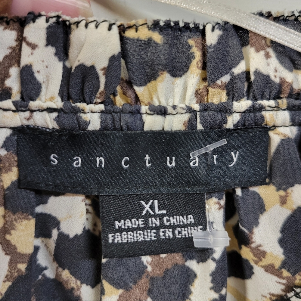 Sanctuary Blouse - Picture 3 of 4